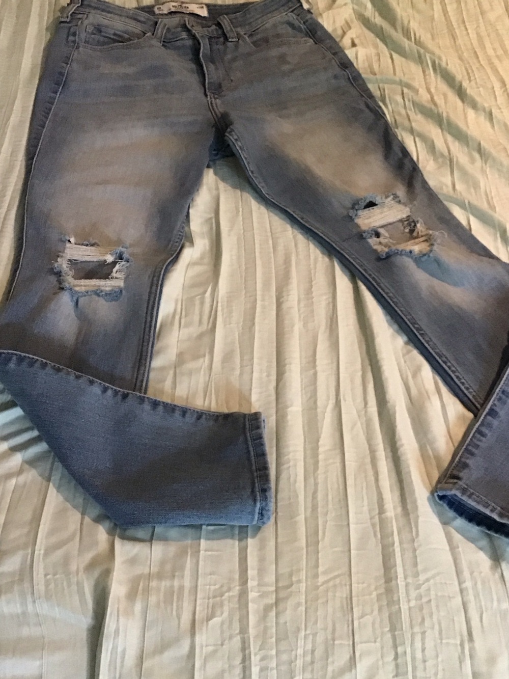 Hollister Light Blue Skinny Ripped Jeans size 28 R